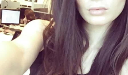 Anal, erorik anal, büyük göğüsler