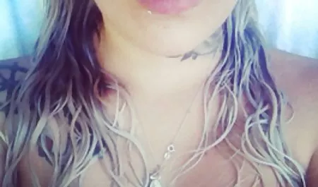 Kedi siyah erotik babes koyun-beyaz