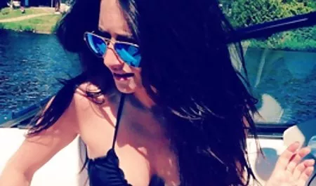 Bir at adam ile anal erotik Britney Amber ve Jamie fotoğrafları, seks