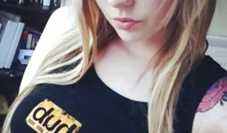 Çorap busty kız ile erotik resimler seks yırtık