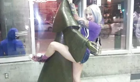 Esmer, sarışın, mobil erotik porno yıldızı