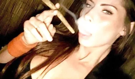 18 yaş, erotik vk MASTÜRBASYON, büyük göğüsler