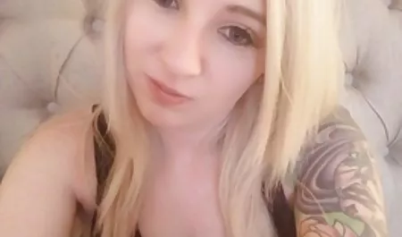 Yalnız ve külot playboy erotik olmadan