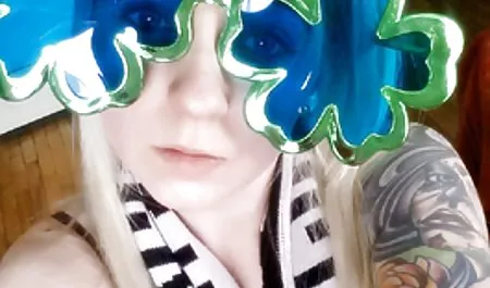 Seksi erotik kadın resimleri hizmetçi