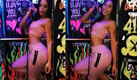 Sefahat anal busty amatör erotik Babe