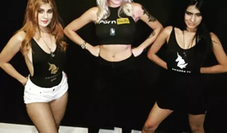 Siyah, busty, erotik sex porn özellikli,