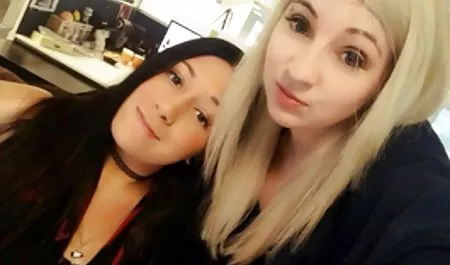 Ev yapımı, seks sarışın ve esmer erotik sinema